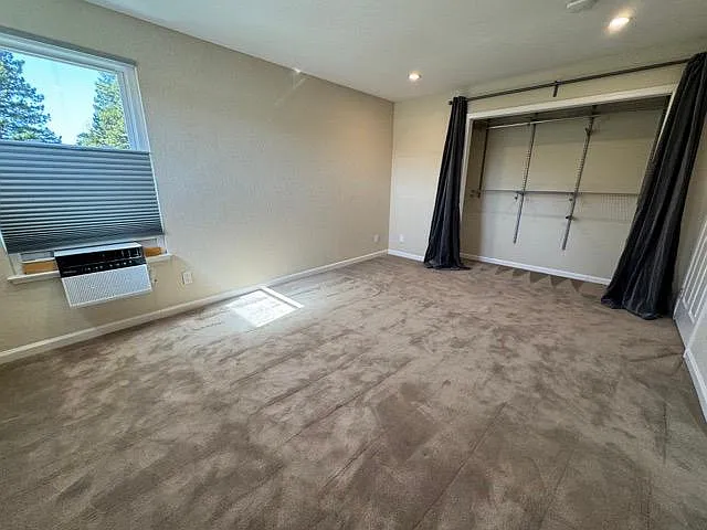 700 Winstead Ct — Photo 16