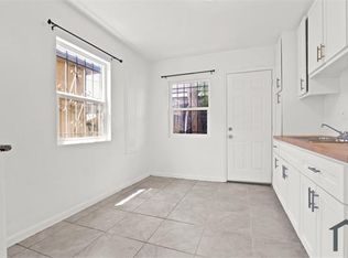 1137 1/2 W 91st St, Los Angeles, CA 90044