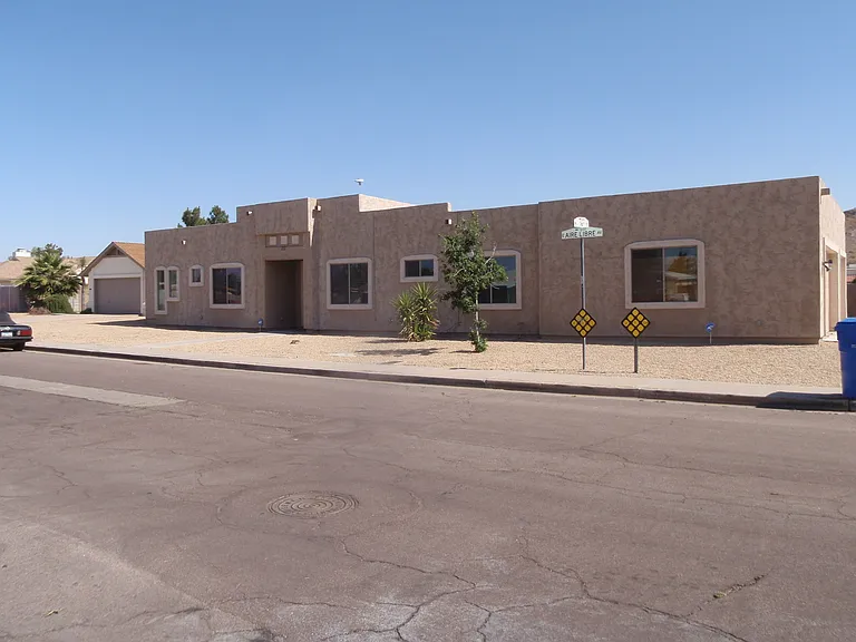 1615 E Aire Libre Ave — Photo 6