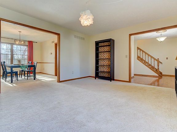 5th image of 5303 Barkwood Dr