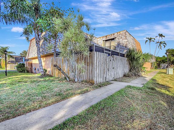 2nd image of 364 Lake Arbor Drive