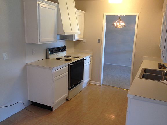 3rd image of 6325 McCartney Ln