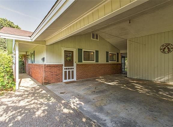 3rd image of 6212 Ravenswood Dr