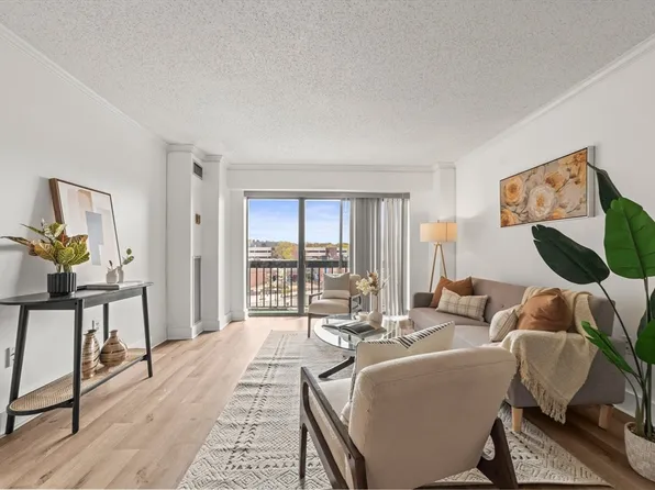 15 N Beacon St #606, Allston, MA 02134