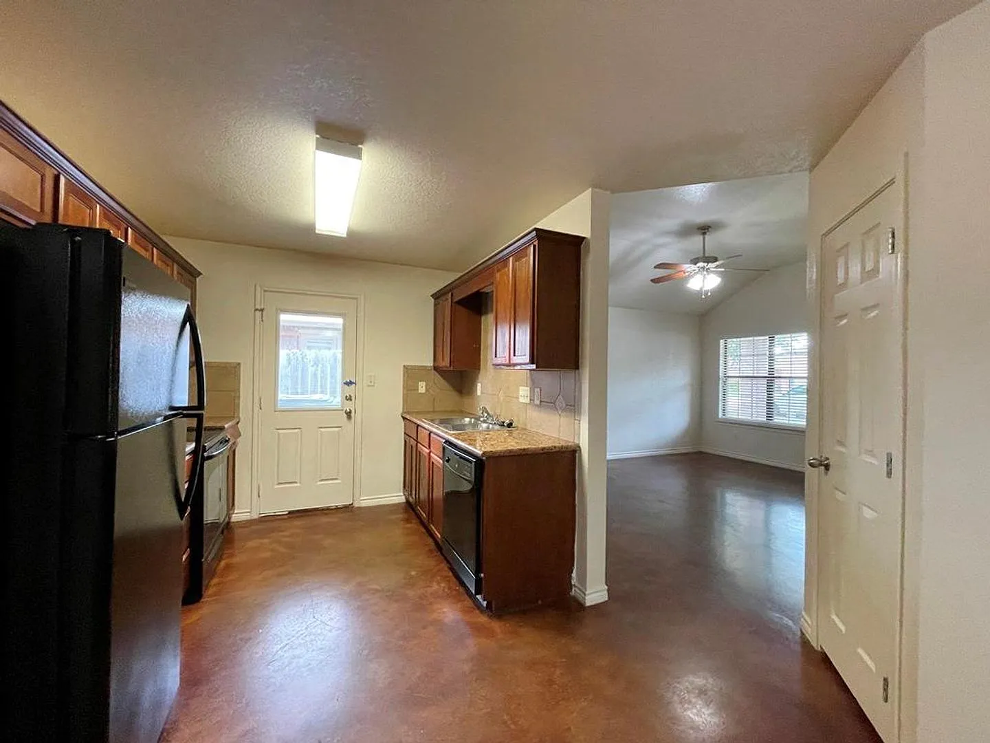 Andy Lane 207 — Photo 3