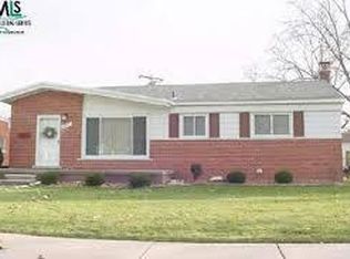 9012 Robindale, Redford, MI 48239
