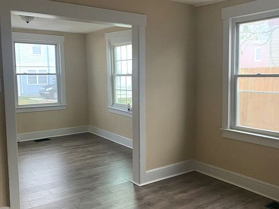 5th image of 237 East Ave