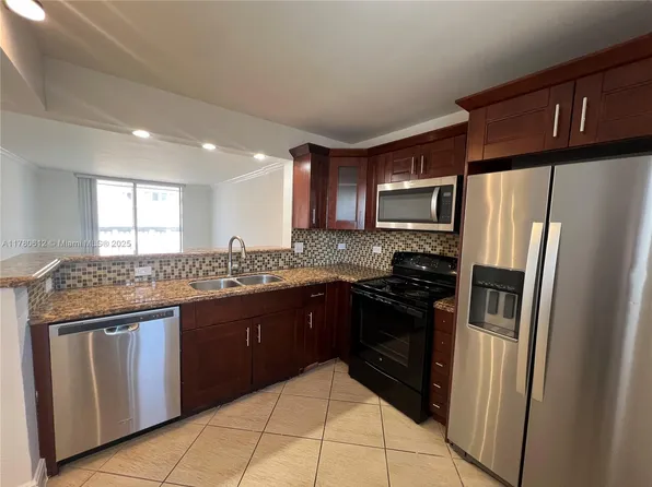 420 NE 12th Ave APT 503, Hallandale Beach, FL 33009