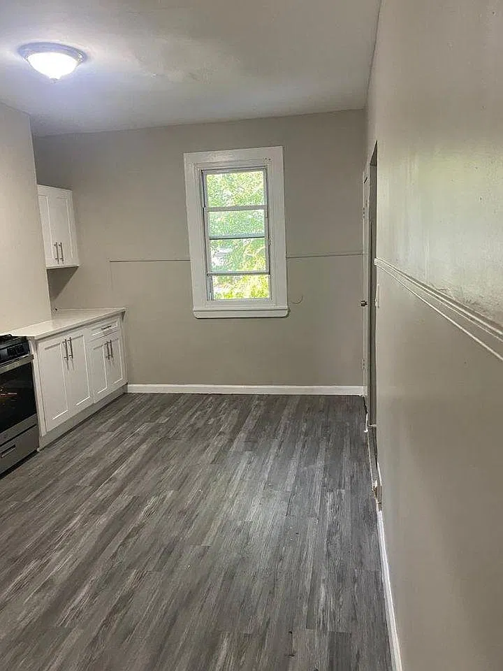 2 bed, 1000 sqft, $1,400 — Photo 4