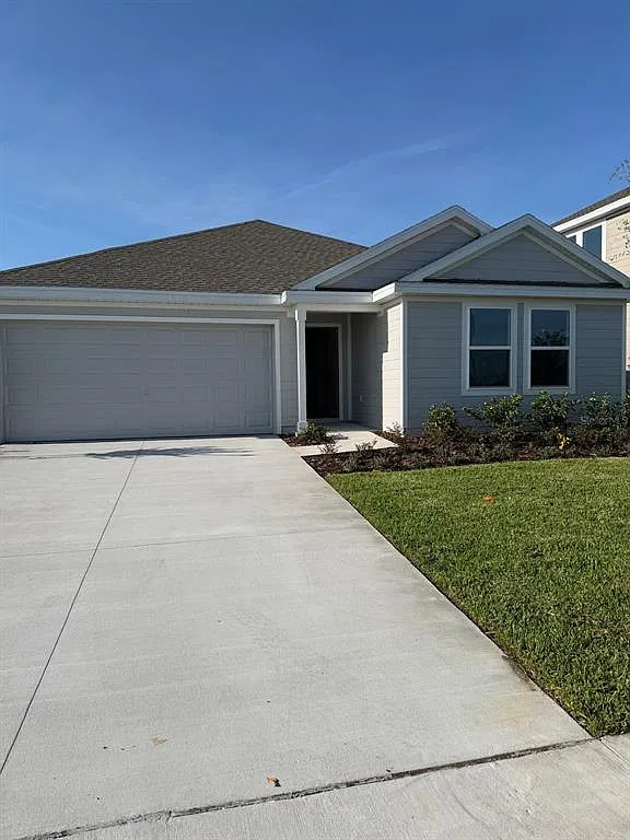 4 bed, 2.0 bath, 1737 sqft, $2,200 — Photo 1
