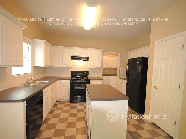3740 Cranford Ct SW — Photo 5
