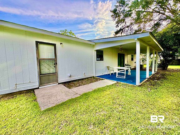 2nd image of 512 Deborah Ct