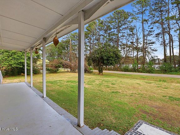 4th image of 311 Meadow Road