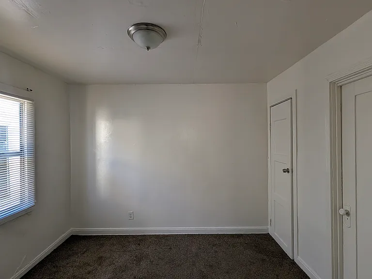 861 W Manchester Ave #5 — Photo 2