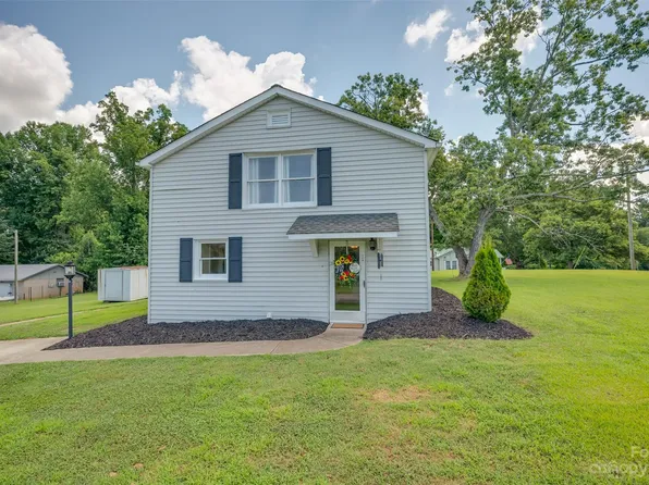 124 Maiden Ln, Forest City, NC 28043