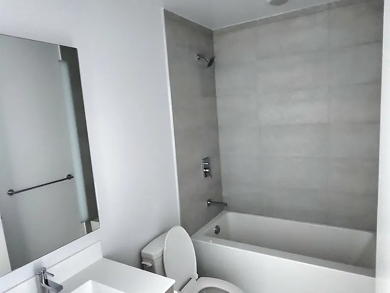 500 Dupont St #509 — Photo 3