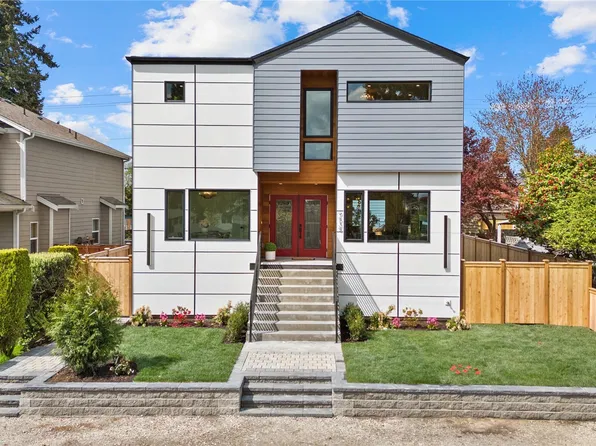 9535 Dayton Ave N, Seattle, WA 98103