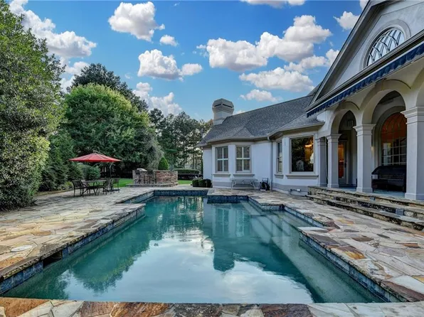 8455 Abingdon Ln, Duluth, GA 30097
