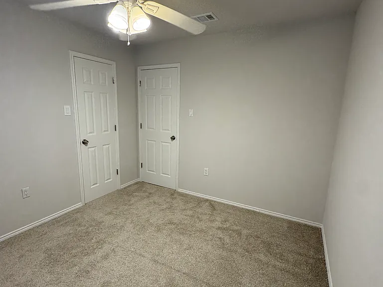 Rye Glen Dr — Photo 12