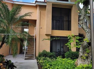 15560 SW 104th Ter APT 6211, Miami, FL 33196