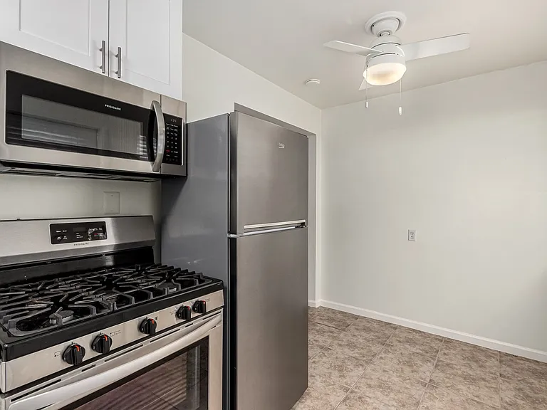 3540 E Montecito Ave — Photo 17