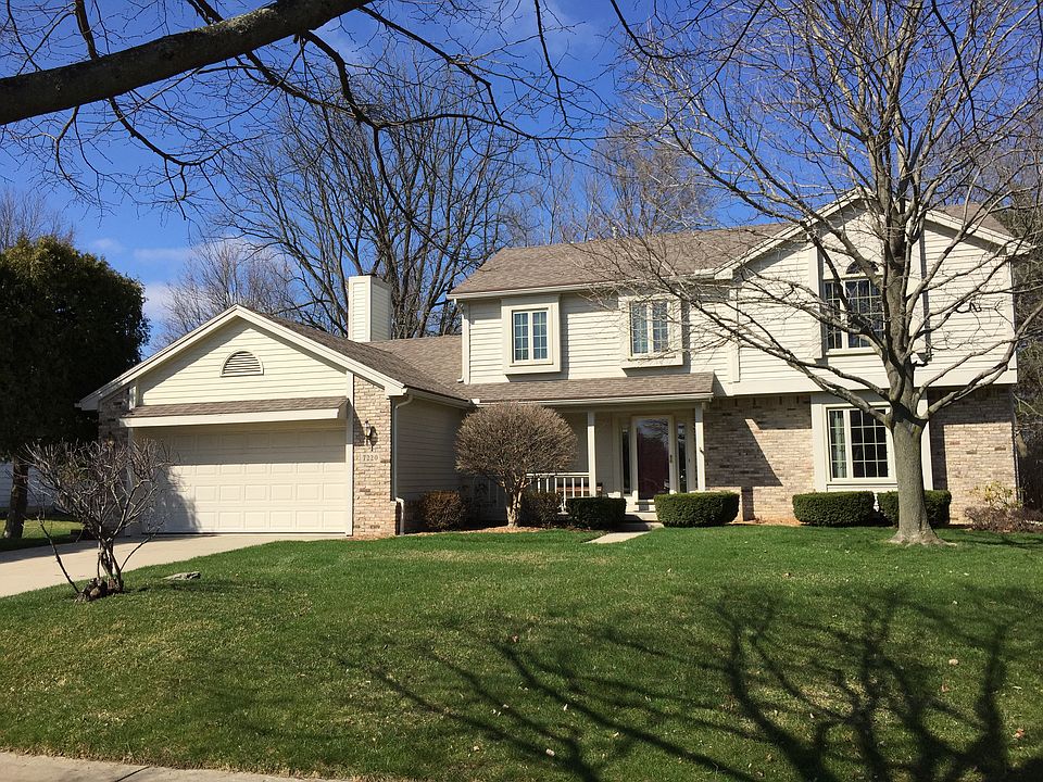 Street view front of Home