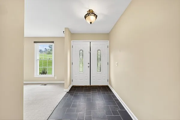 121 Caldwell Dr — Photo 8