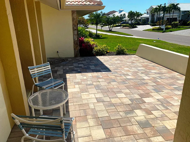 424 Yacht Harbor Dr — Photo 20