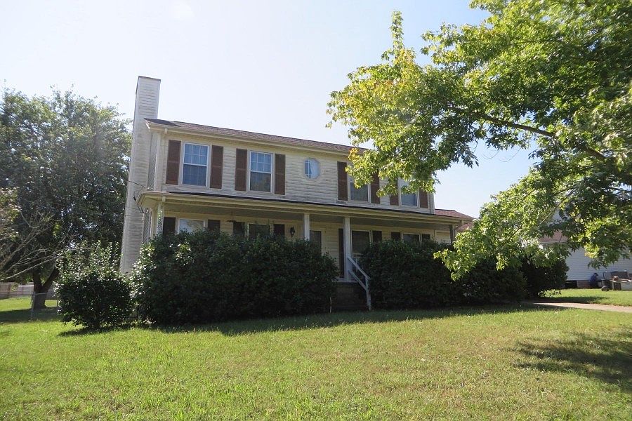 1st image of 396 Bosca Ct