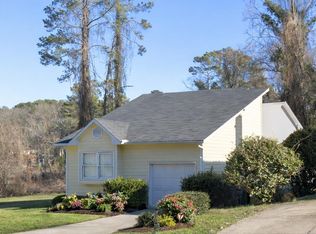 2432 Calvert Dr, Raleigh, NC 27610