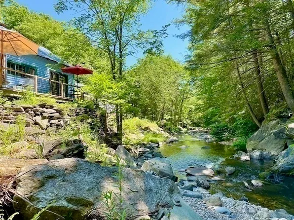 653 Main Rd, Chesterfield, MA 01012
