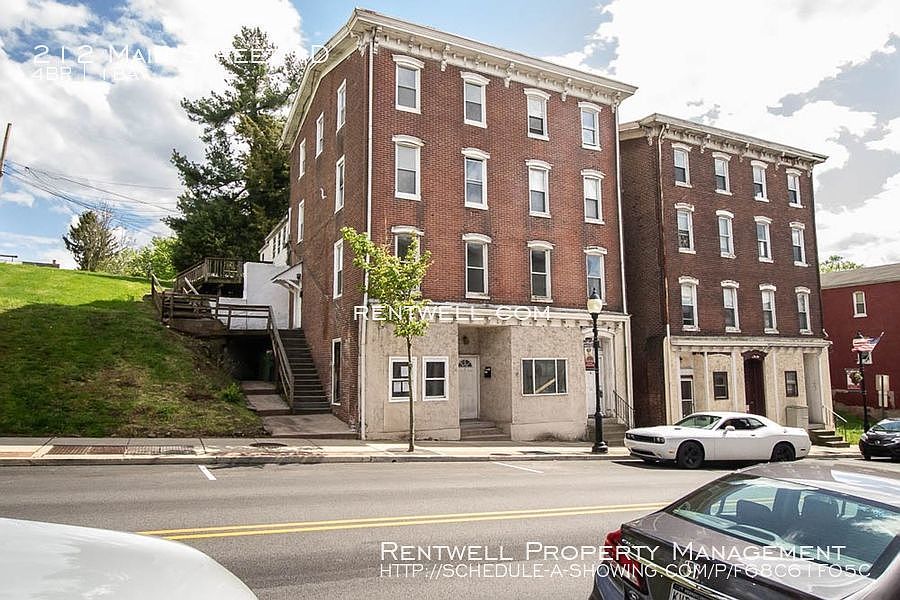 2nd image of 212 Main St APT D