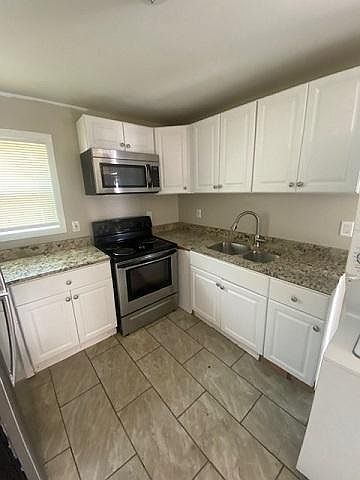1st image of 940 Jw Williams Ln APT 4