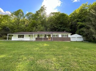 7979 Raystown Rd, Saxton, PA 16678