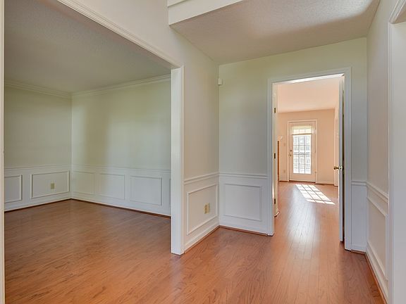 3rd image of 4180 Bridlewood Trl