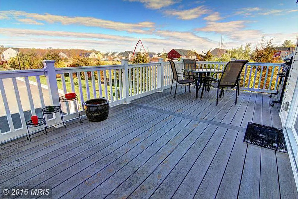 25095 Croxley Green Square — Photo 4