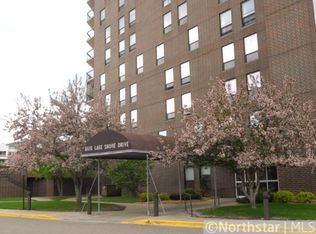 6615 Lake Shore Dr S APT 814, Minneapolis, MN 55423
