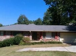 1302 Stoneybrook Dr, Tucker, GA 30084