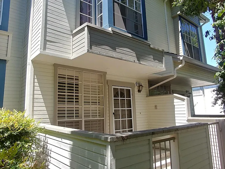 976 Belmont Ter #2 — Photo 1