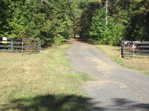988 Flowing Well Rd, Wagener, SC 29164