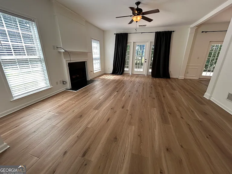 665 Arncliffe Ct — Photo 3