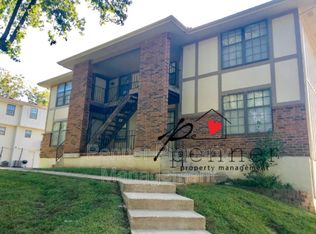 3254 NW Mill Dr, Blue Springs, MO 64015
