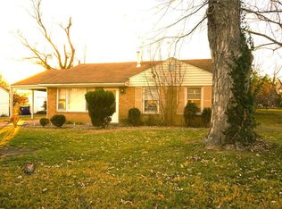 4223 Saint Leonard Ln, Saint Ann, MO 63074