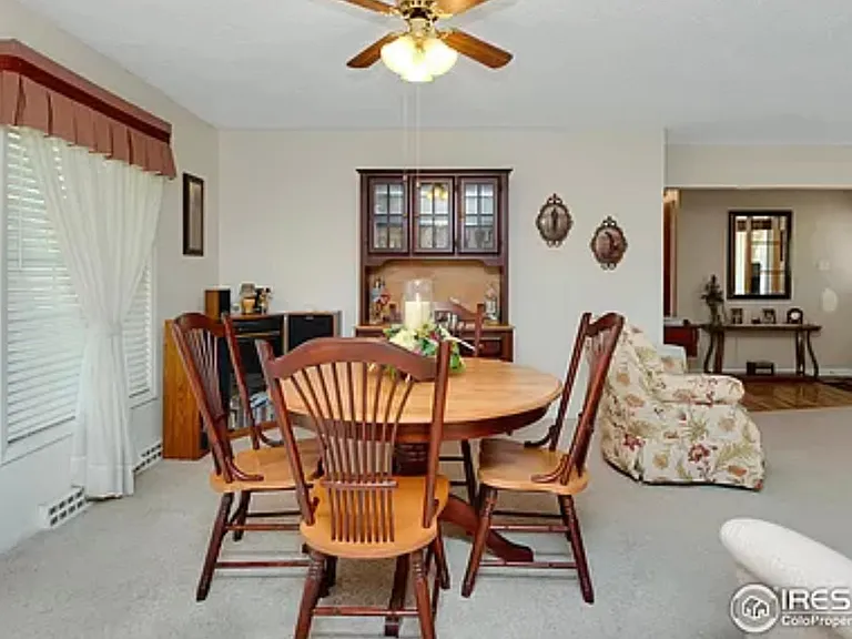 1421 Adams Cir — Photo 12