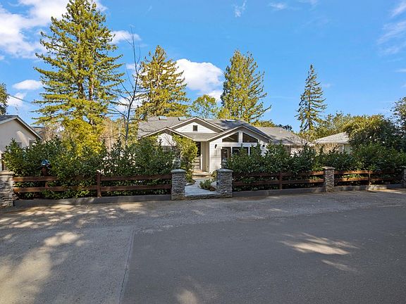 4th image of 20633 Lomita Ave