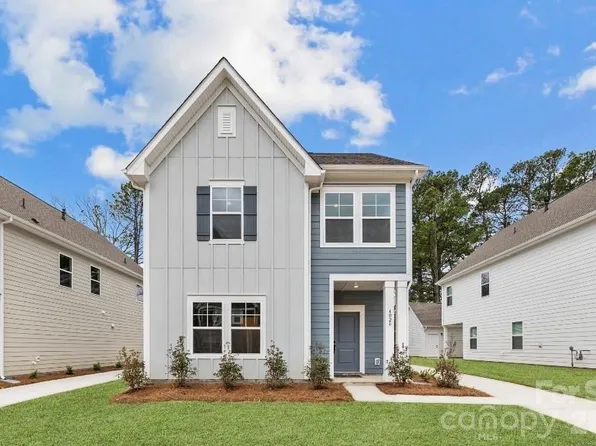4028 Grommet Ct, Matthews, NC 28105