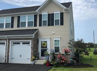 146 Kati Ct, Gilbertsville, PA 19525