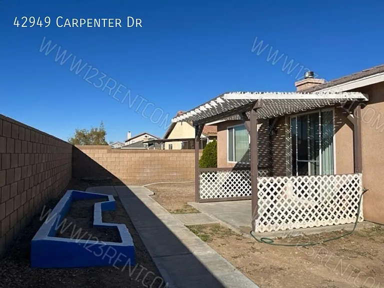 42949 Carpenter Dr — Photo 23