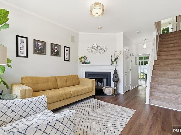 4th image of 7 Derby Street #D