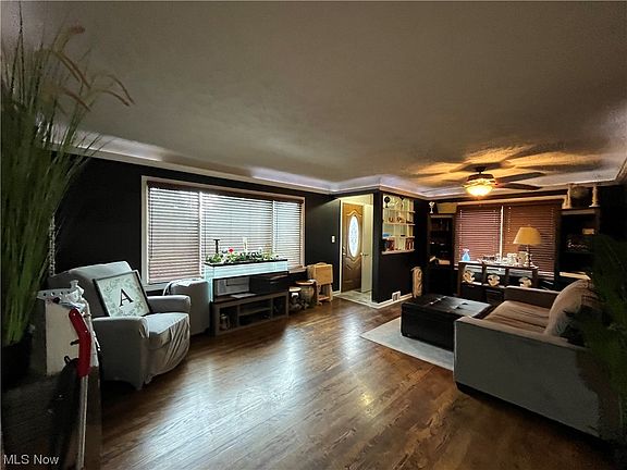 4th image of 161 Talbot Dr